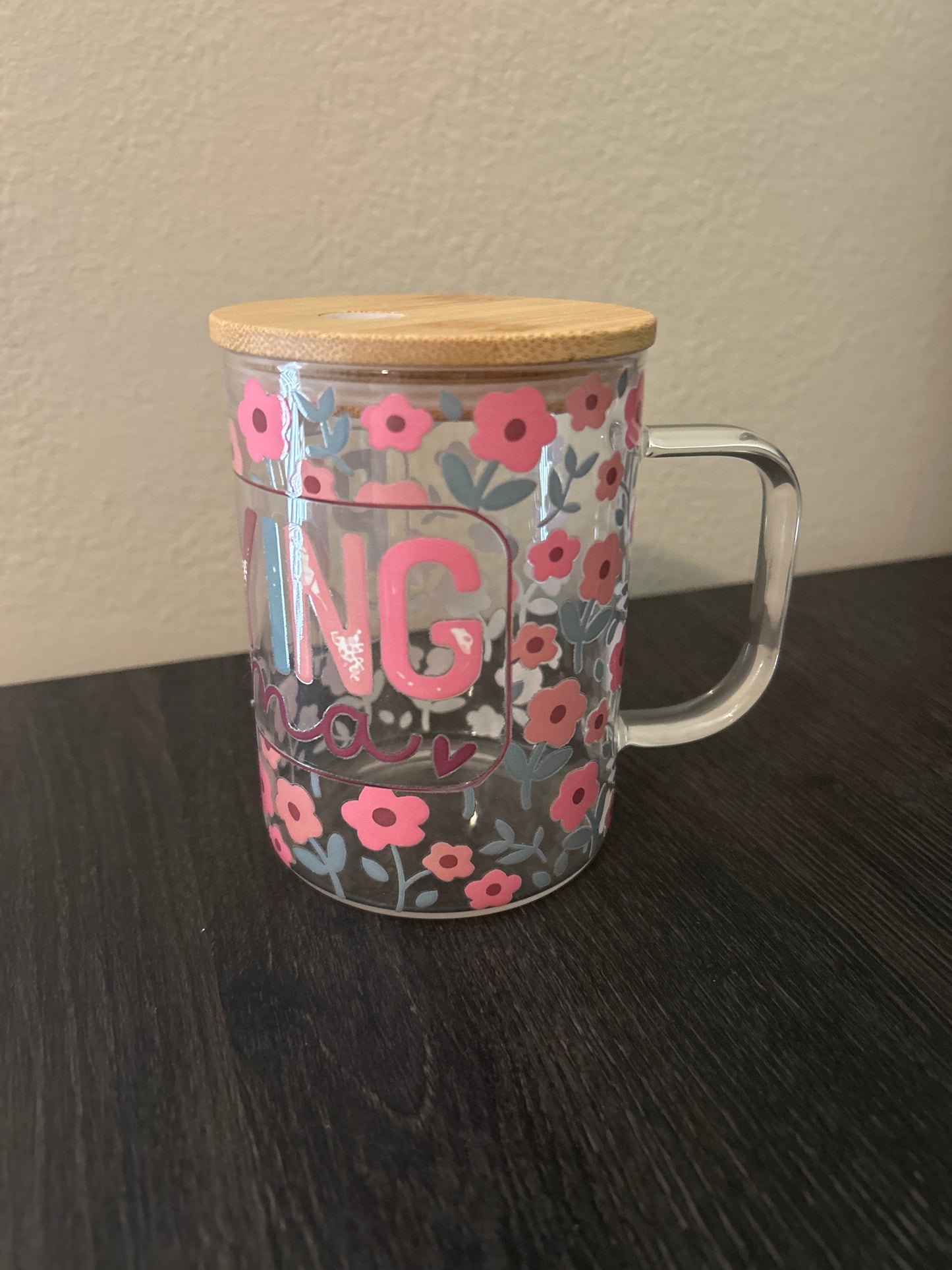 Praying Mama Mug (16oz)