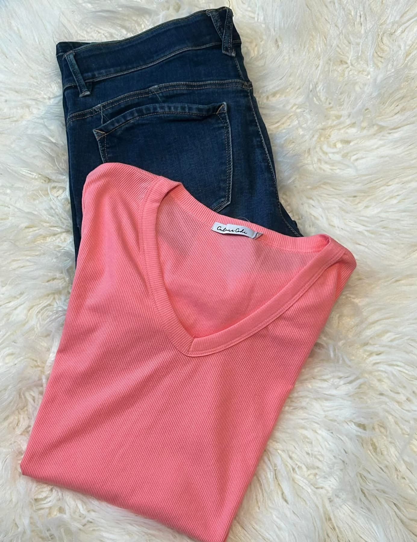 Sherbert V Neck Short Sleeve Fitted Top